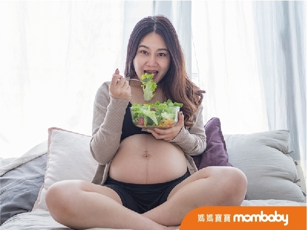孕婦可以吃生菜、生魚片嗎？醫師這麼說