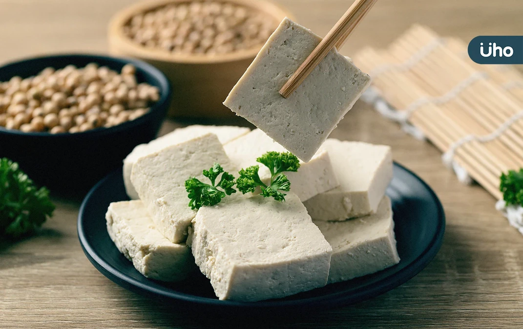 「豆腐減肥法」月瘦好幾斤？醫揭豆腐吃「這2種最好」加碼消脹氣妙招