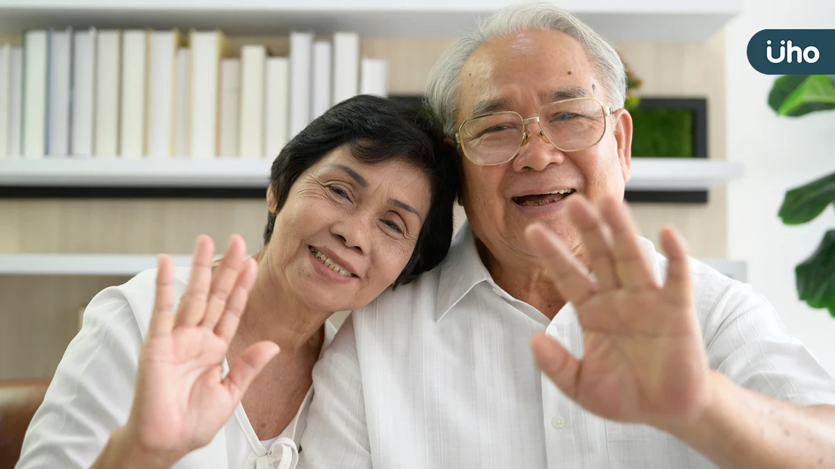 全自動腹膜透析結合遠距病患管理系統，讓「居家洗腎」成為醫療新趨勢。醫：科技帶動醫療發展才能真正提高治療品質