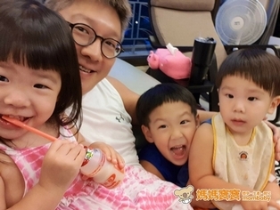 小柔媽咪的育兒趣:爸爸的愛,不比媽媽少!