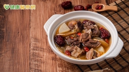 天冷吃補小心月事來時大血崩 中醫精闢食養分析辯虛實