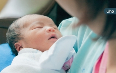 孩子無法睡過夜?戳破「百日奇蹟」醫揭正常值:●●個月後才可能