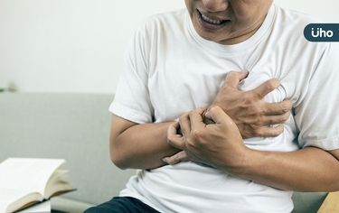 持續胸痛⋯心臟肌肉恐正在壞死！醫曝「這種胸痛」最致命
