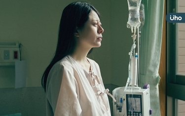 她恐慌發作,竟在鬧區「穿內衣褲」奔跑⋯勇敢人師自揭罹癌崩潰歷程