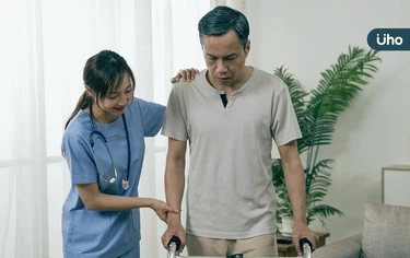 5旬男中風半癱無法自理⋯醫用「1招」刺激大腦重建:還能治憂鬱症