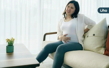 懷孕腰痛怎麼改善？會自己好嗎？醫教每天做「4招」腰背痠痛秒舒緩
