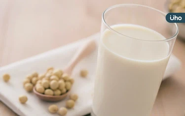 蛋白質怎麼吃才夠?如何快速補充蛋白質?營養師:先從1杯豆漿開始