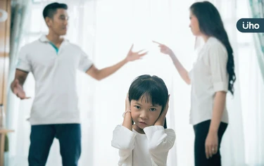 孩子，不是你的錯！別把父母離婚的責任攬在身上⋯人生課題該學會1事