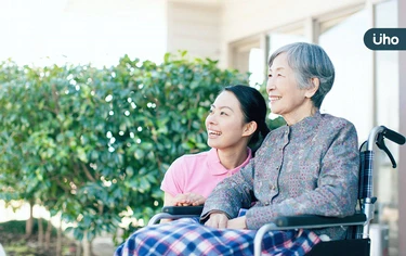 家有失智老人要如何相處?醫列「3種NG行為」:大喊、講太多都錯