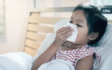 免疫負債來襲!兒童嚴重肺炎比例增3倍,醫警告「發燒●●天」快就醫