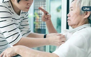 失智症初期症狀有哪些?該如何照顧?具備「6技巧」讓長照更順利