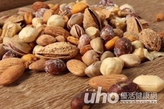 糖友假期零食不忌口 血糖血脂紅通通