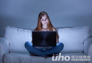 女夜貓注意!熬夜加速卵巢衰退