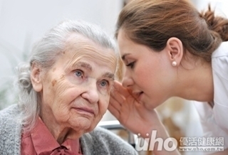 銀髮族危機! 重聽恐致失智