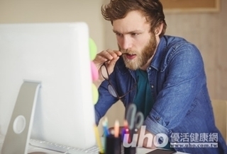 久坐出病 換姿勢跟揮別背痛!