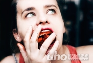 暴飲暴食 小心非典型憂鬱!