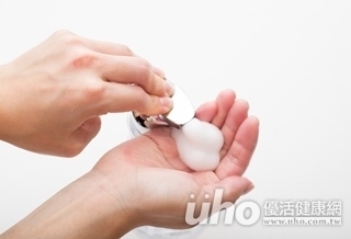 洗手乳超抗菌?化學物恐吃下肚!