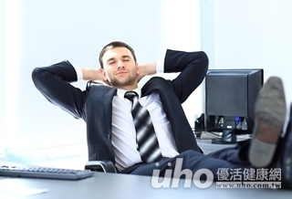 久坐懶得動?細胞早8年衰老