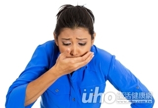 腹痛噁心 膽固醇飆破20倍!