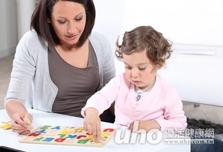 家有遲語兒?2步教你判別